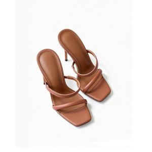 Sandales à talons aiguilles noires en cuir verni pour femme, à bout carré, à bride arrière, à enfiler, en cuir végétalien, à bout ouvert - Product Image 2