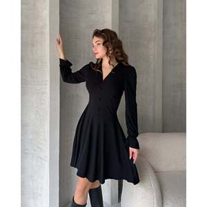 Elegante Vestido Corto de Crepé con Cuello en V y Detalle de Botones para Mujer, Manga Larga, Color Negro, Estilo Fiesta - Product Image 1