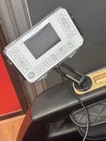 Chaise de massage de qualité intelligente en forme de U 2025 avec fonction zéro gravité OEM personnalisable veau chauffant 8D application corporelle d'oreiller