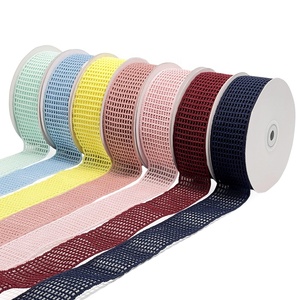 100% a griglia cava in poliestere a controllo Deco nastro a righe con motivo a strisce a faccia singola fori quadrati netti - Product Image 2