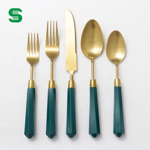 2023 hot sale luxury gold cutlery plastic handle wedding restaurants hotel 18/10 Stainless steel 304 matt cutlery