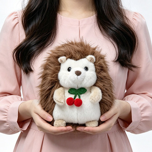 Set Trio di Peluche <span class=keywords><strong>Amici</strong></span> della Foresta: Riccio, Topo, Bambola Imbottita con Occhiali Staccabili, Cravatta e Accessori Frutta - Giocattoli Animali Personalizzati all'Ingrosso - Product Image 4