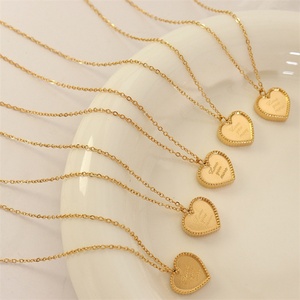 Collar con Colgante de Corazón de Acero Inoxidable para Mujer, Joyería 3D con Diseño de Amor Propio, Venta al Por Mayor de Fábrica - Product Image 2