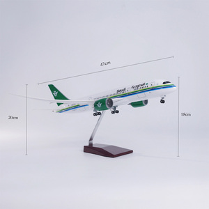 Modelo de Avión de Resina Boeing 787-10 de Saudi <span class=keywords><strong>Arabian</strong></span> <span class=keywords><strong>Airlines</strong></span> a Escala 1/145 de 47 cm con Tren de Aterrizaje - Product Image 4