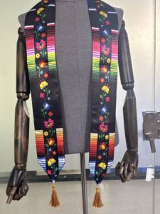 Estola de graduación de 60 \ "para adultos con logotipo impreso Faja de graduación de temporada para niñas - Product Image 3