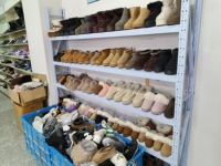 Chaussures et bottes en coton injecté personnalisées pour femmes, OEM ODM, chaudes pour l'hiver, logo personnalisé, bottes de neige doublées de fourrure pour femmes, fabricant