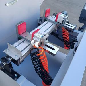 Máquina de Fresado y Taladrado CNC de Alta Precisión de 600 mm con Motor para Aluminio en Maquinaria para Puertas y Ventanas - Product Image 5