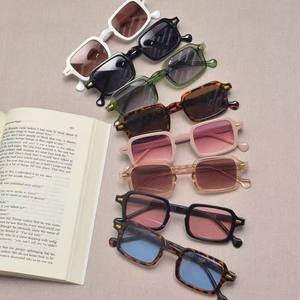 Lunettes de soleil carrées pour femmes, monture PC, verres AC, UV400, légères, style rétro, protection solaire classe 2 - Product Image 2