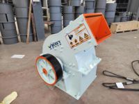 Machine de concasseur à marteaux en acier à haute efficacité optimale pour le concassage moyen et fin du granit de laitier de sol d'argile de pierre