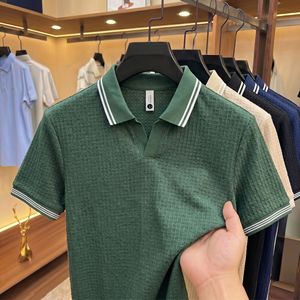 Polo en tricot gaufré pour <span class=keywords><strong>homme</strong></span>, col en V, bordure contrastée, haut décontracté pour le golf - Product Image 2