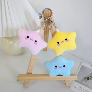 卸売 超柔らかぬぬいぐるみ 星型 PPコットン製 小さなぬいぐるみ 刺繍入り お守りキーホルダー ペンダント 7.5cm イースターチャーム - Product Image 5