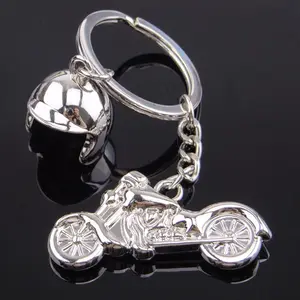 الجملة شخصية خوذة دراجة نارية المفاتيح المعدنية الترويجية هدية الزنك سبيكة دراجة نارية صغيرة المفاتيح
