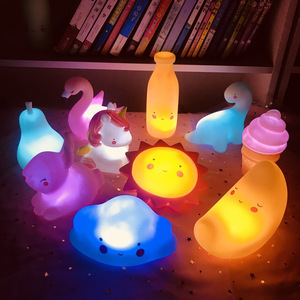 Lampada Notturna LED a Forma di Stella, Nuvola, Sole e Unicorno, Controllo Touch, Giocattolo Luminoso per Decorazione Camera dei Bambini - Product Image 1