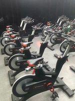Vélo de spinning commercial, vélo d'exercice pour la maison et la salle de sport, machine de cyclisme d'occasion