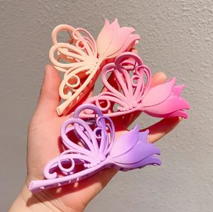 Qianjin Groothandel Schattige Zoete Tulp Haar Clip Lente Zomer Gradiënt Roze Bloem Haar Accessoire Plastic Vrouwelijke Haarklauw - Product Image 2