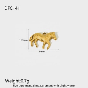 2025经典金靴吊坠DIY太阳神吊坠不锈钢方形蟹马吊坠女饰品礼品 - Product Image 6