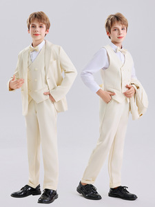 Ensemble Smoking Garçon 5 Pièces <span class=keywords><strong>Beige</strong></span> Personnalisé – Vêtements de Cérémonie OEM/ODM : <span class=keywords><strong>Blazer</strong></span> + Gilet + Nœud Papillon + Chemise + Pantalon – Costumes de Mariage pour Garçon d'Honneur - Product Image 4