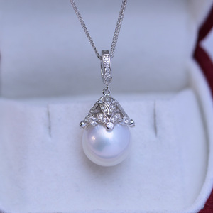 Collar con Colgante de Perla Redonda Blanca de Agua Dulce de 11-12 mm para Mujer, Plata S925 con Broche de Lazo, Luz Intensa, Pequeñas Imperfecciones - Product Image 4