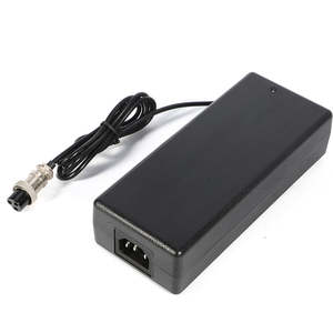 <span class=keywords><strong>Chargeur</strong></span> <span class=keywords><strong>universel</strong></span> pour trottinette 120W 36V 42V 3A 10S Li-ion à charge rapide avec protection OTP contre la surchauffe pour usage public <span class=keywords><strong>Hoverboard</strong></span> - Product Image 4