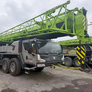 Camion-grue mobile Zoomlion ZTC1300V d'occasion 130T en bon état avec moteur et pompe - DISPONIBLE À DUBAÏ - Product Image 1