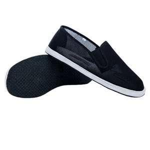 Chaussures d'été en tissu respirant noires pour hommes Hebei Old Beijing, semelle multicouche, style slip-on, chaussures de papa, vente en gros, livraison directe - Product Image 5