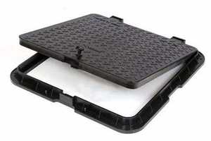 Cubierta DE REGISTRO DE PVC de plástico duradero, piso completo, negro, tapa cuadrada de 45mm de espesor para drenaje ligero o uso en cámara de utilidad - Product Image 3