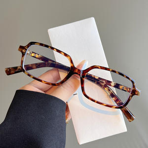 Gafas de Mujer con Protección Anti Luz Azul, Montura Cuadrada Completa, Lentes de Acetato, Sin Graduación, Modelo R1 6351, Estilo Moderno - Product Image 1