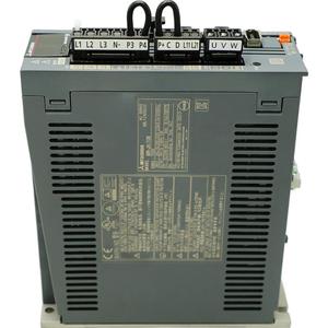NOUVEAU Contrôleur de bus fibre optique SSCNET MR-J4-70B-S039U709 0,75 kW avec paramètres spéciaux compatibles avec le moteur HG-KR73 - Product Image 2