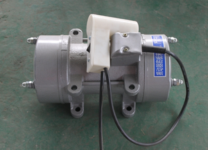 ZW-3.5 0.75KW 220V Monophasé Fonte Attaché Vibrateur 380V 440V 1HP Triphasé Vibrant Machine - Product Image 2