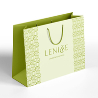 Sac en papier personnalisé de luxe écologique haut de gamme pour vêtements, shopping, cadeaux, avec poignée en corde de coton, taille personnalisée, pelliculage mat, pour bougies