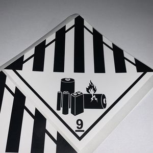 <b>Lei</b> Jia Class 9 Dangerous Goods Label 100mm Self-Adhesive Sticker For Logistics Sea Freight Warning - Product Image 4