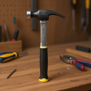 Martillo de carpintero tipo francés Stanley de 16 onzas con cabeza de acero, imán para clavos y mango con absorción de impactos - Product Image 3