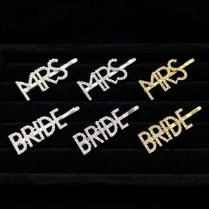 Venta caliente BRIDE Letter Bobby Pins MRS LETTER Pinzas para el cabello Crystal Rhinestones Pearl Bride Letter Horquillas para el cabello Accesorios nupciales para el cabello - Product Image 2
