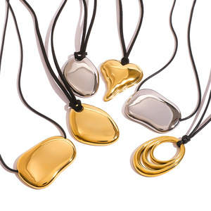 Collier pendentif irrégulier brillant en acier inoxydable avec cordon ciré noir pour bijoux de mode - Product Image 1