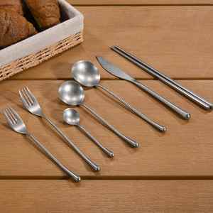 Juego de cubiertos vintage de acero inoxidable estilo occidental: cuchillo para carne, tenedor, cuchara, tenedor para fruta, cuchara para postre, juego de cubiertos de mango largo - Product Image 3