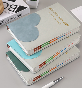 A5 créatif 2026 cahier en forme de coeur nouvel an calendrier <span class=keywords><strong>livre</strong></span> couture reliure épaissie travail bloc-notes Portable élégant PU - Product Image 3