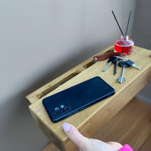 Table de chevet flottante en bois avec étagère et tiroir dissimulé, meuble de rangement discret - Product Image 2
