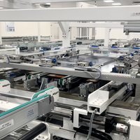 Ligne de production entièrement automatique de panneaux solaires avec chargement et déchargement robotisés et tests finaux