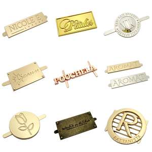 Bolsa grabada personalizada, placa de logotipo de <span class=keywords><strong>Metal</strong></span>, etiqueta de logotipo de bolso de marca, cuentas para joyería, prendas de vestir, dijes hechos a medida respetuosos con el medio ambiente - Product Image 6