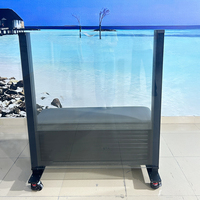 Cloison mobile en verre sur roulettes personnalisée, garde-corps en verre rétractable avec coussin de siège pour la restauration en plein air