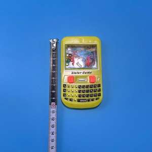 Distributeur d'eau simulé en forme de téléphone portable, jouet éducatif de lancer d'anneaux, jouet modèle de téléphone portable, 2 yuans l'unité, pour vendeurs de rue - Product Image 5