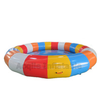 Beignets multicolores Jeux de mer Jouets aquatiques remorquables Tube de ski volant Bateau disco gonflable