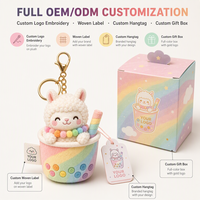 Porte-clés en peluche alpaga personnalisé OEM ODM, style tasse Boba arc-en-ciel, broderie de logo personnalisée, emballage de marque pour cadeaux souvenirs de détail