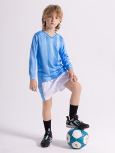 Ensemble <span class=keywords><strong>de</strong></span> maillots <span class=keywords><strong>de</strong></span> football professionnels personnalisés pour enfants et uniformes <span class=keywords><strong>de</strong></span> garçons pour l'école, le collège et le club avec impression <span class=keywords><strong>de</strong></span> nom - Product Image 4