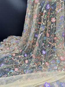 Tessuto in <span class=keywords><strong>Tulle</strong></span> Trasparente <span class=keywords><strong>Ricamato</strong></span> Floreale Multicolore di Alta Qualità, Tessuto a Rete con Ricamo Floreale 3D per Abiti da Sposa e Veli Nuziali - Product Image 3