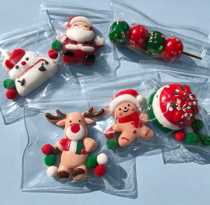 Christmas Squeeze Toys, Santa Claus, Little Snowmen, Sugar-coated Haws ...
