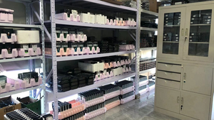 Gabinete de Expansión ThinkSystem DE240S 2U24 SFF con Capacidad para hasta 24 Bahías para Discos Duros |   7Y68A000WW - Product Image 4