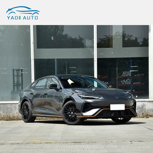 รถยนต์จีนราคาถูกขายดี Chery UNI-V 1.5T 2.0T ปี 2022 รถมือสองพวงมาลัยซ้าย เครื่องยนต์เบนซิน ขายปี 2023 ขายดีในรัสเซีย - Product Image 5