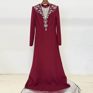 A11624 Abito da Sera Lussuoso <span class=keywords><strong>Bordeaux</strong></span> a <span class=keywords><strong>Maniche</strong></span> <span class=keywords><strong>Lunghe</strong></span> con Perline Fatte a Mano - Elegante <span class=keywords><strong>Vestito</strong></span> Lungo Formale per Matrimoni e Gala - Product Image 3