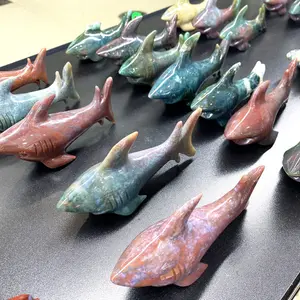 Vente en gros jaspe d'océan naturel requin sculpté à la main pierre de guérison sculpture d'animal en cristal pour la décoration